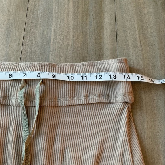 NWT NYC Factory ribbed drawstring asymmetrical midi skirt stone beige size 6 - Picture 7 of 7